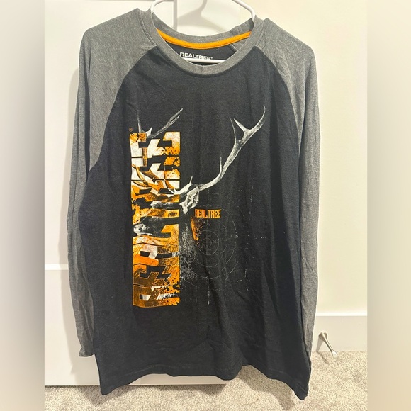 Realtree Men’s Long Sleeve T-shirt Size Large Hunting Camo Deer Grey - Picture 2 of 7